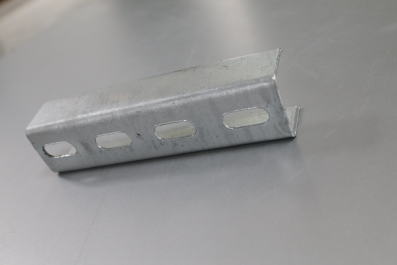Connecting plate
